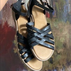 Miss Lola (Lola Shoetique) Black Gladiator Sandals